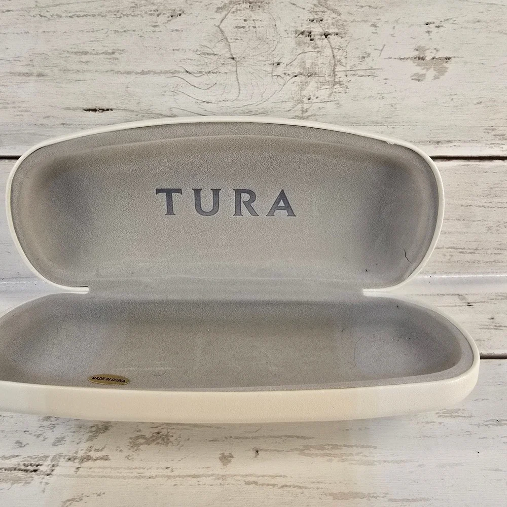 Tura Hard Shell‎ Eyeglass Case White Faux Leather Grey Felt Lining Clamshell